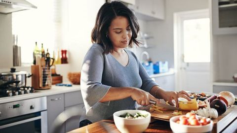 Bà bầu sau sinh nên ăn gì? Thực phẩm giúp hồi phục sức khỏe sau sinh