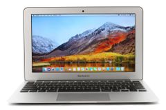  MacBook Air 11 inch 2015 