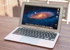  MacBook Air MC968 2011 11in 64GB 