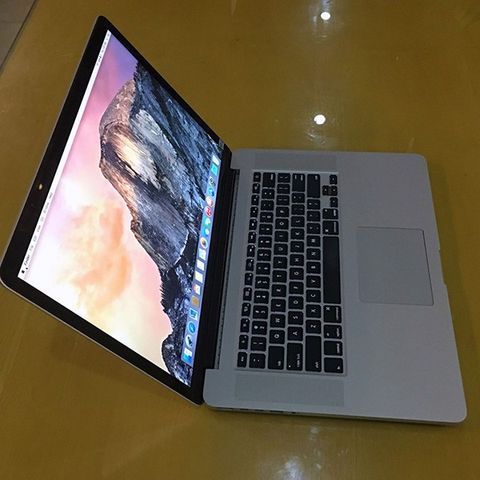 MacBook Pro MC975 2012 15in i7