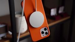 Là người thích giai điệu mới lạ, bài hát được phối từ âm sạc MagSafe của iPhone 12 sẽ khiến bạn hài lòng, nghe thử ngay thôi! 