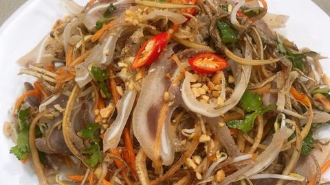 Cách làm nộm tai heo hoa chuối giòn ngọt, ngon miệng cho bữa cơm