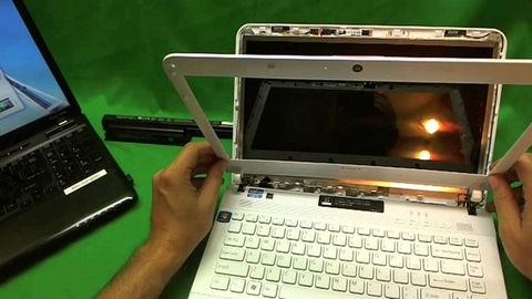 Mặt Kính Laptop Sony Vaio Vgn-Fw490Dbb