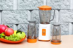  Máy xay sinh tố Cuchen CM-M300G 