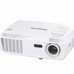  Máy chiếu Panasonic PT-RW630B 