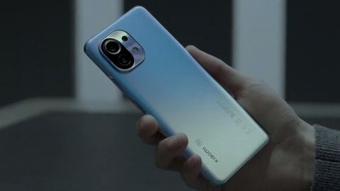 Xiaomi Mi 11 chính thức ra mắt toàn cầu: Cấu hình khủng bậc nhất với Snapdragon 888, camera 108MP, giá quá bất ngờ