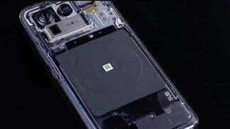 Cùng khám phá bên trong Mi 11 Ultra qua video 'mổ bụng': Sắp xếp linh kiện khoa học, màn hình phụ rất sáng tạo