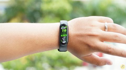 Trên tay Xiaomi Mi Smart Band 6 (Mi Band 6): Thiết kế lột xác, thời lượng pin dài hơn và đáng giá với tính năng đo nồng độ Oxy trong máu