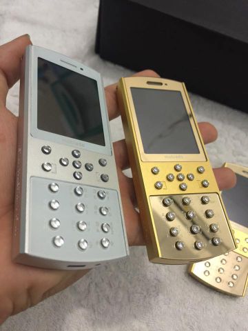 Mobiado 712 Gold Hongkong