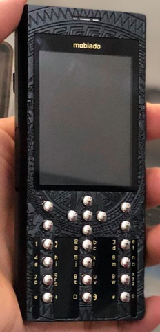 Điện thoại Mobiado Pro trống đồng black