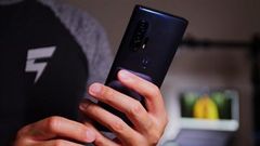  Smartphone cao cấp Motorola ‘Nio’ lộ diện với chip Snapdragon 865, màn hình 90Hz cùng camera chính 64MP 