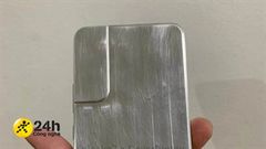  Mô hình kim loại tiết lộ thiết kế tổng thể của Galaxy S22, không khác Galaxy S21 là mấy, tuy nhiên vẫn có điểm đặc biệt 
