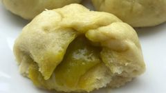  2 Cách làm bánh bao bơ nhân bơ tan chảy, thơm béo cực hấp dẫn 