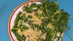  Cách làm măng tây xào trứng đơn giản giàu dinh dưỡng 