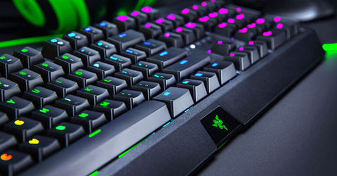 Bàn Phím Razer của nước nào? Giá bao nhiêu? Tốt không? Nên mua không?