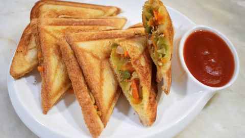3 cách làm bánh với máy nướng bánh sandwich vừa thơm ngon lại tiện lợi