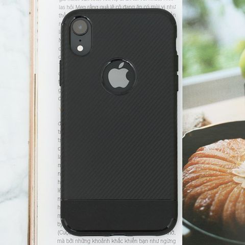 Ốp lưng iPhone XR Nhựa dẻo New Carbon Fibre COSANO đen