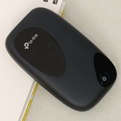  Bộ Phát Wifi Di Động 4G LTE 150Mbps TP-link M7200 Đen 