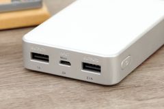  Pin sạc dự phòng 7500mAh AVA Cat 3S Cam Trắng 