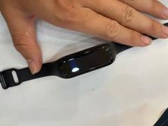  Vòng tay thông minh Samsung Galaxy Fit2 đen 