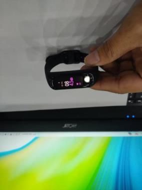 Vòng tay thông minh Samsung Galaxy Fit2 đen