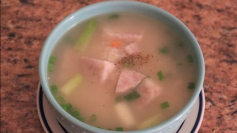 Cách nấu cháo khoai môn béo bùi thơm ngon cho những ngày lạnh giá