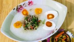  Cách nấu cháo trứng muối thịt nạc thanh đạm, ấm bụng ngày mưa 