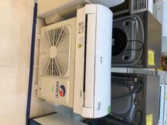  Điều hòa Gree Inverter 9000 BTU GWC09FB-K6D9A1W 