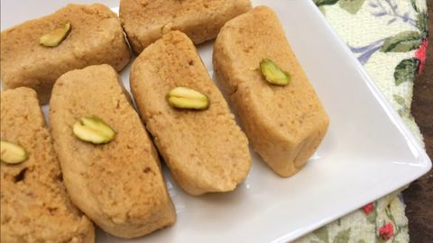 2 cách làm bánh từ sữa bột mềm thơm béo ngậy cả nhà đều thích