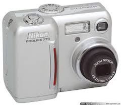  Nikon Coolpix 775 