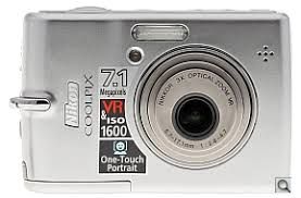 Nikon Coolpix L12