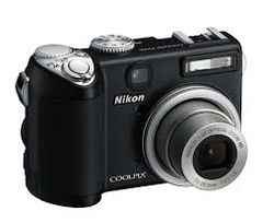  Nikon Coolpix P5000 