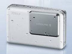  Nikon Coolpix S2 