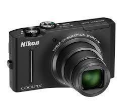 Nikon Coolpix S8100