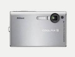  Nikon Coolpix S8 