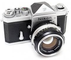  Nikon Fe 