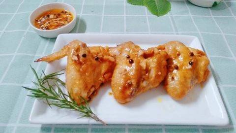 Cách làm cánh gà nướng tiêu đen bằng nồi chiên không dầu ngon thơm lừng