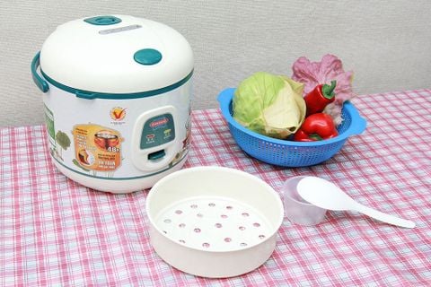 Nồi cơm nắp gài Sunhouse SHD 8218