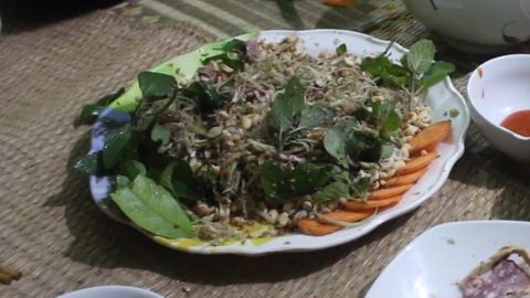 Cách làm nộm mực khô hoa chuối ngon ngất ngây, không bị thâm