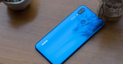  Kết nối Huawei Nova 2i với máy tính qua cáp. 