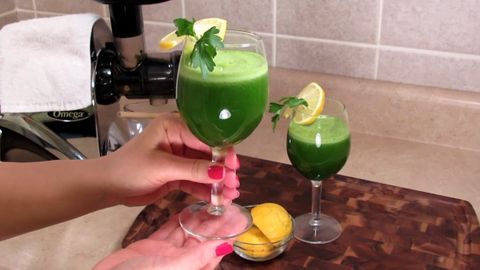 Cách làm nước ép rau mùi hỗ trợ giảm cân thanh lọc cơ thể