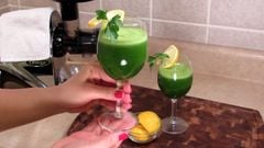  Cách làm nước ép rau mùi hỗ trợ giảm cân thanh lọc cơ thể 