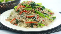  2 cách làm miến xào bò băm thơm ngon đơn giản ai cũng mê 