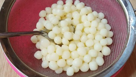 4 cách làm trân châu bằng bột bắp dẻo dai cực đã siêu dễ làm