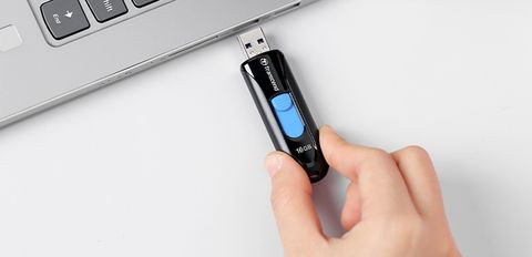 Top 7 USB 16GB giá rẻ dưới 200K đáng mua nhất tại Trung Tâm Bảo Hành