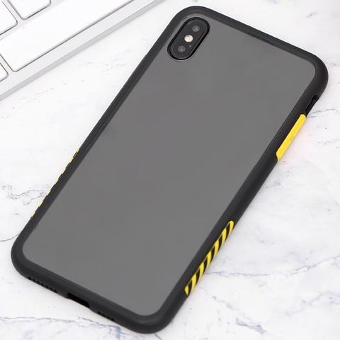 Ốp lưng iPhone XS Max Nhựa cứng viền dẻo Durame JM Viền đen vàng