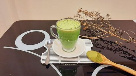 Cách làm matcha latte nóng thơm béo cho ngày đông thêm ấm áp