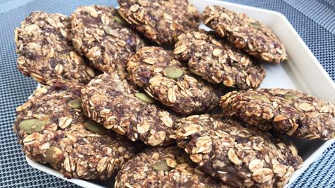 Cách làm bánh quy cookie yến mạch chuối thơm ngon, đơn giản, giảm cân
