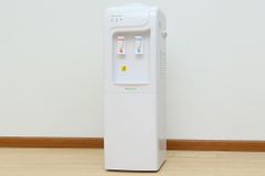  Máy nước nóng lạnh Kangaroo KG3331 