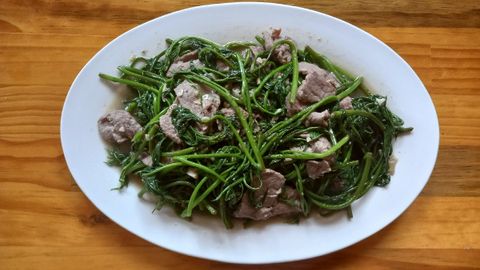 Cách làm rau lang xào thịt bò cực ngon, cực đơn giản cho gia đình